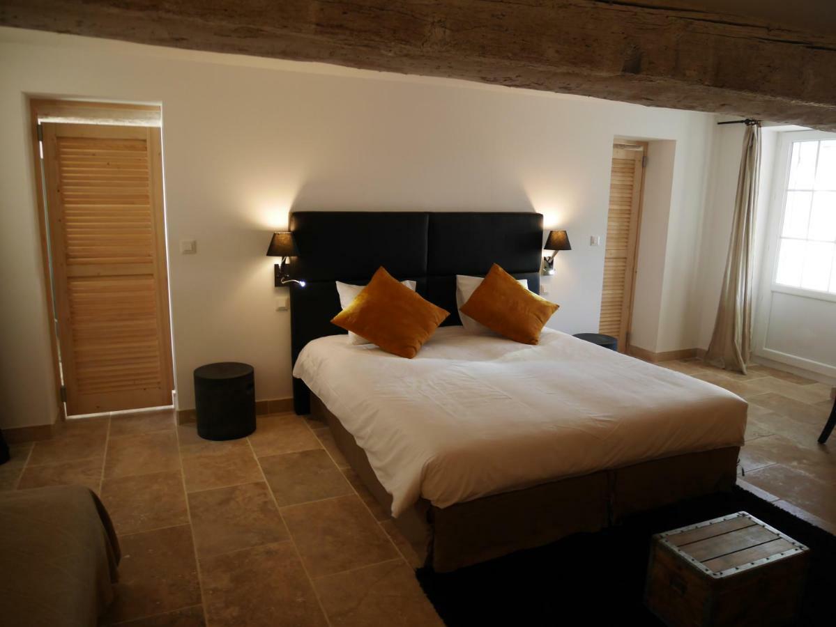 Bed and Breakfast Mas Du Grand Bordes à Saint-Laurent-dʼAigouze Extérieur photo